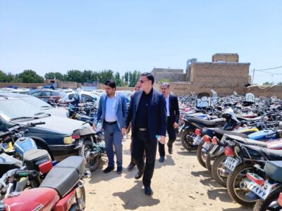ساماندهی وسایل نقلیه توقیفی در پارکینگ‌های خمینی‌شهر در دستور کار قرار دارد